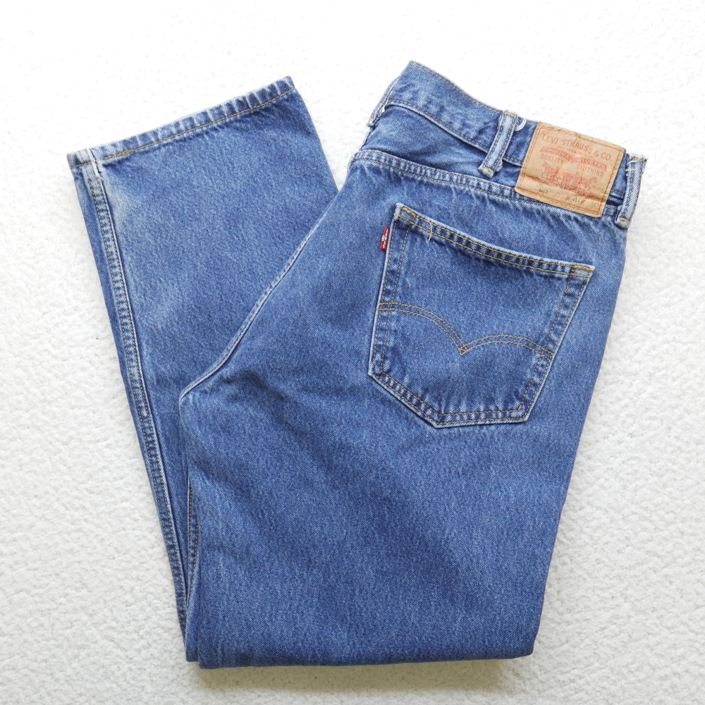 Vintage Levi's 505 Jeans Mens W40xL30 Blue Denim Straight Leg Y2K 2000s